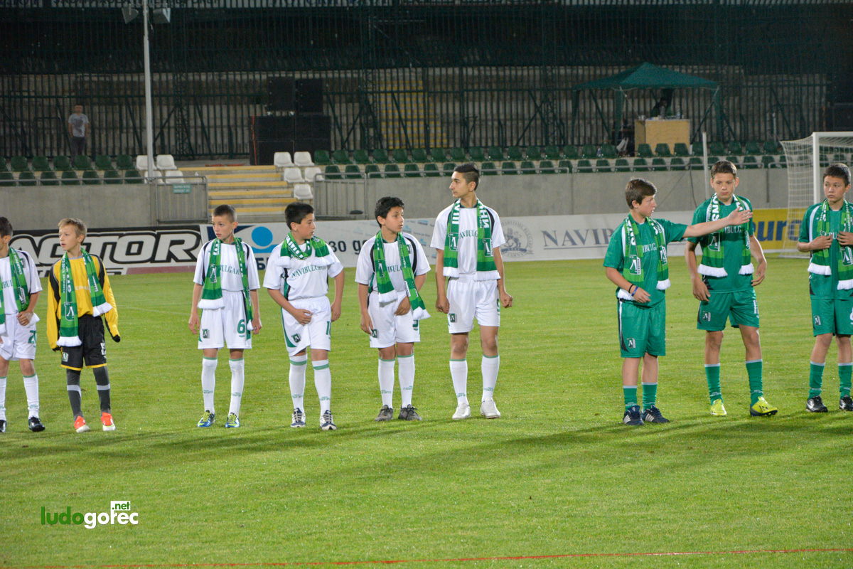 Награждаване на юношите за сезон 2013/14 | ДЮШ
