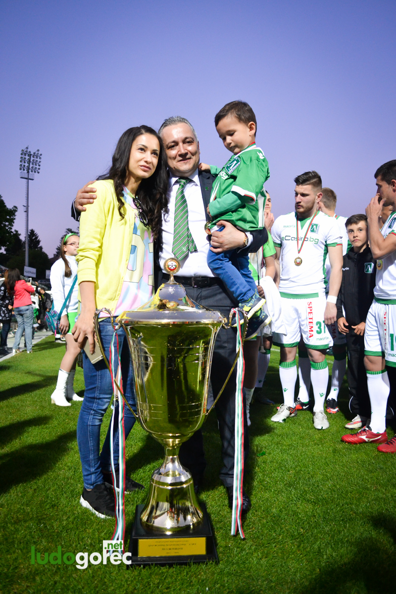 Лудогорец грабна 5-ата!