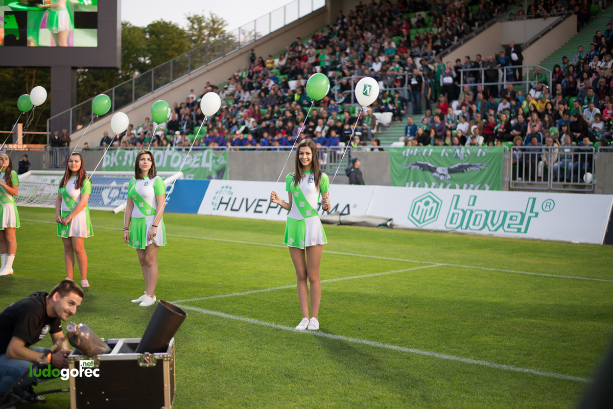 Лудогорец грабна 5-ата!