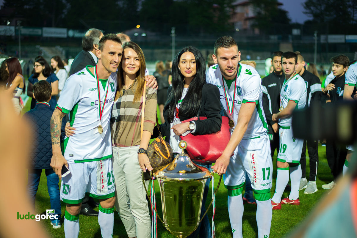 Лудогорец грабна 5-ата!
